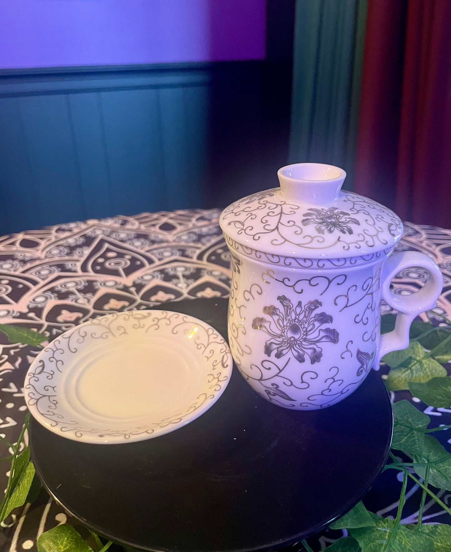 Porcelain Tea Cup w/Infuser & Saucer