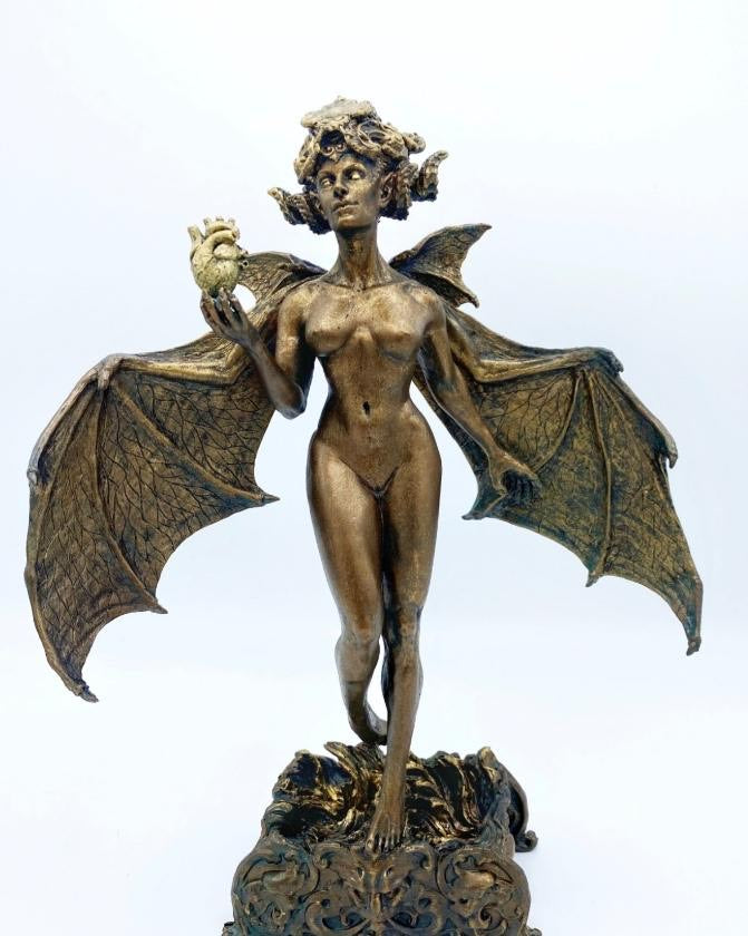 Lilith Statue w/Moveable Wings