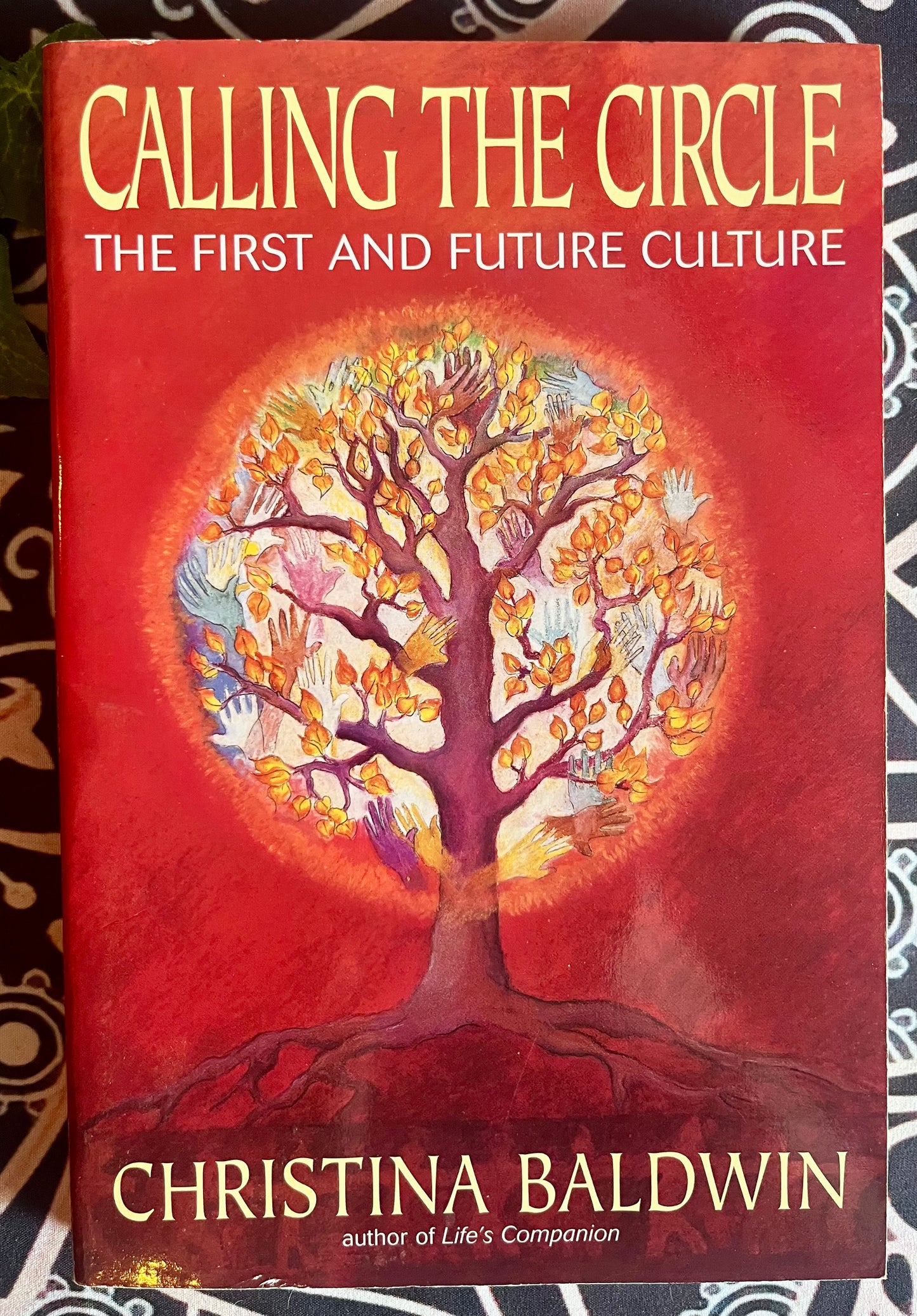 Calling the Circle: The First and Future Culture - Paperback