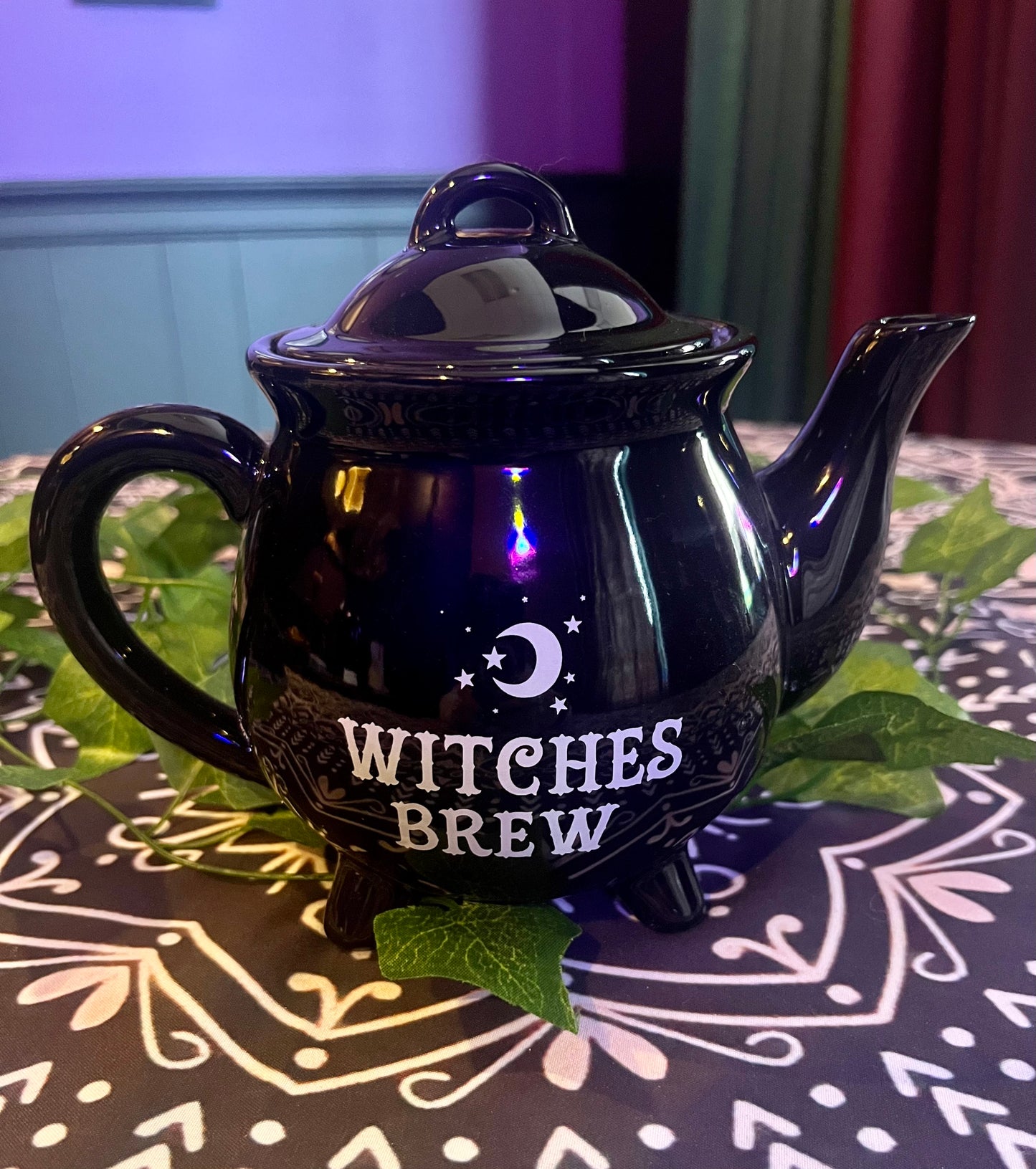 Witches Brew Ceramic Cauldron Kettle