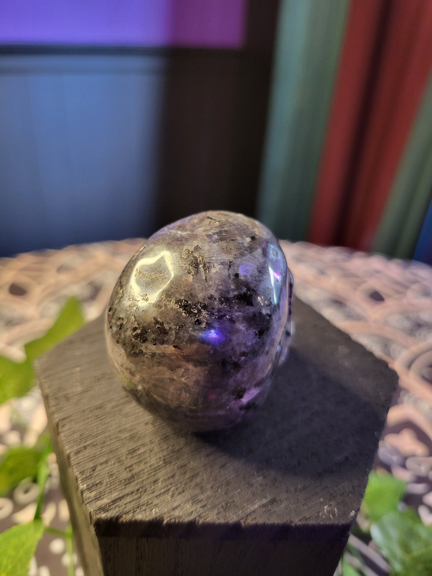 Merlinite Skull small