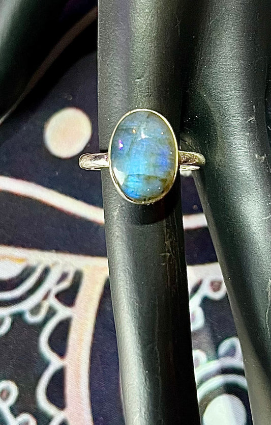 Oval Labradorite Ring