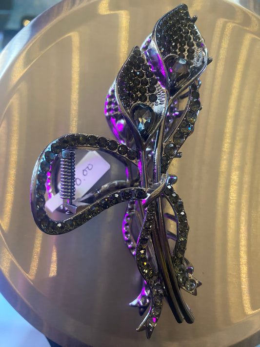 Black Leaf Sparkle Hair Claw