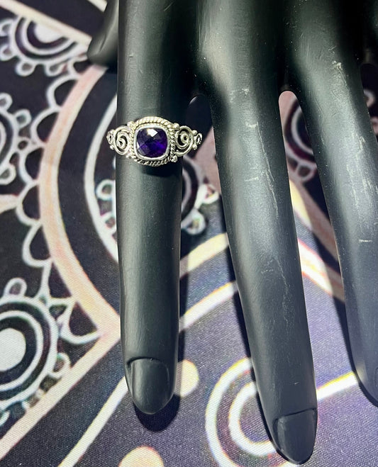 Amythest Small Ring